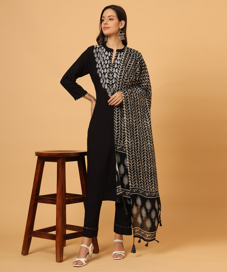 Black Modal Kurta Set with Luminescent Embroidery